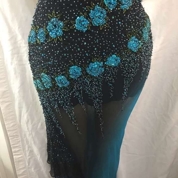 New exquisite Embroidery evening Dress - Picture 5 of 5